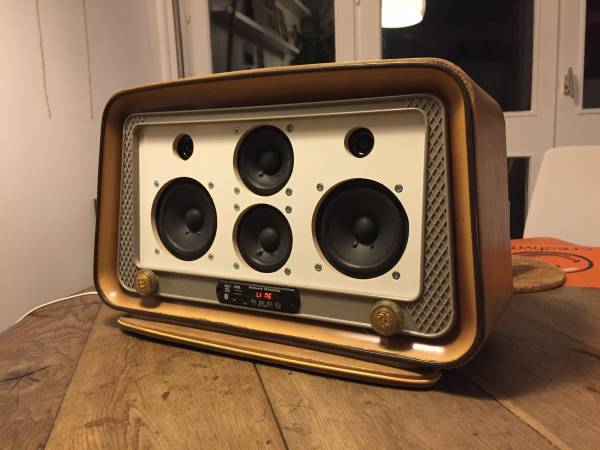 Enceinte bluetooth vintage img 8776.jpg