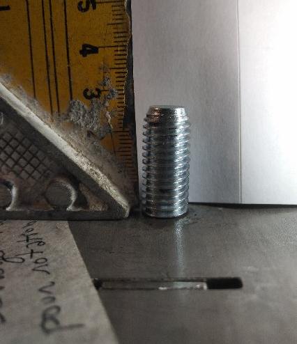 Atelier Broyeuse Dechets Plastique MauvaisTaraudage.jpg Atelier Broyeuse Dechets Plastique MauvaisTaraudage.jpg