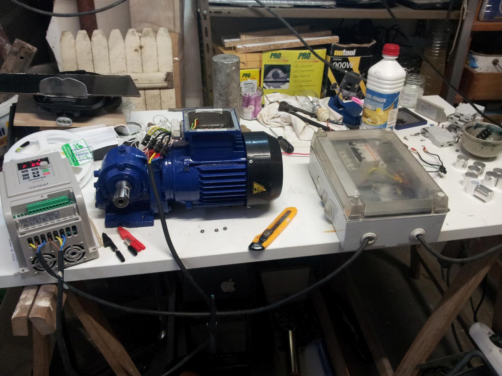Atelier Broyeuse Dechets Plastique Moteur-Installation.jpg Atelier Broyeuse Dechets Plastique Moteur-Installation.jpg