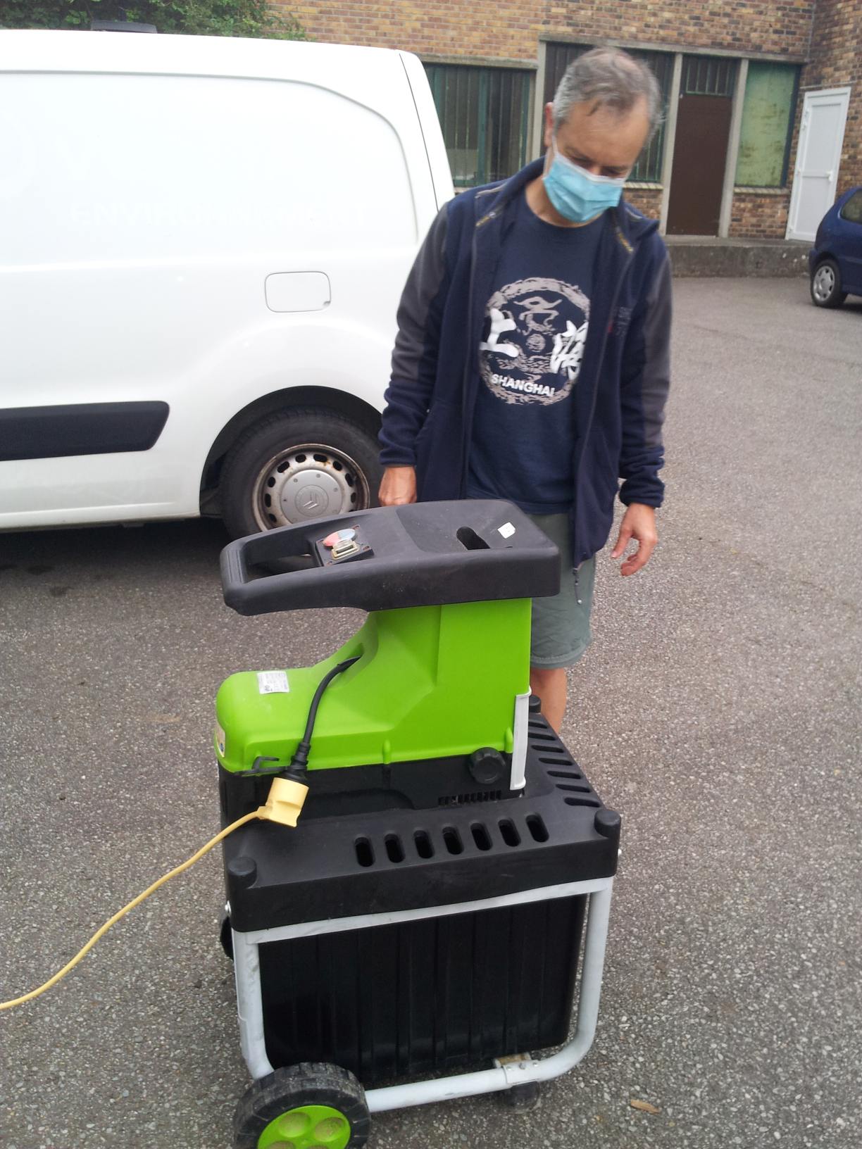 Atelier Broyeuse Dechets Plastique TestBroyeuse.jpg Atelier Broyeuse Dechets Plastique TestBroyeuse.jpg