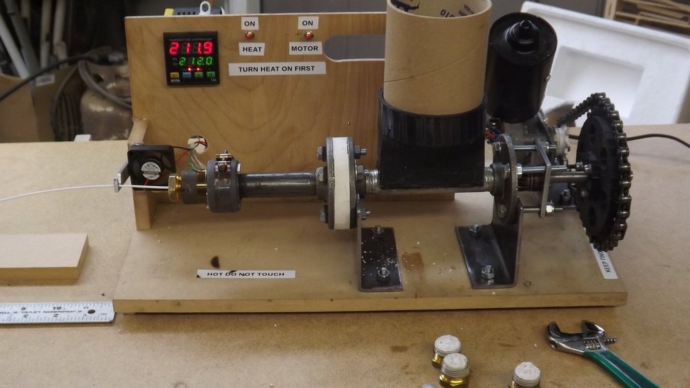 Atelier Extrudeuse Filament Plastique LymanExtruder-V2.jpg Atelier Extrudeuse Filament Plastique LymanExtruder-V2.jpg