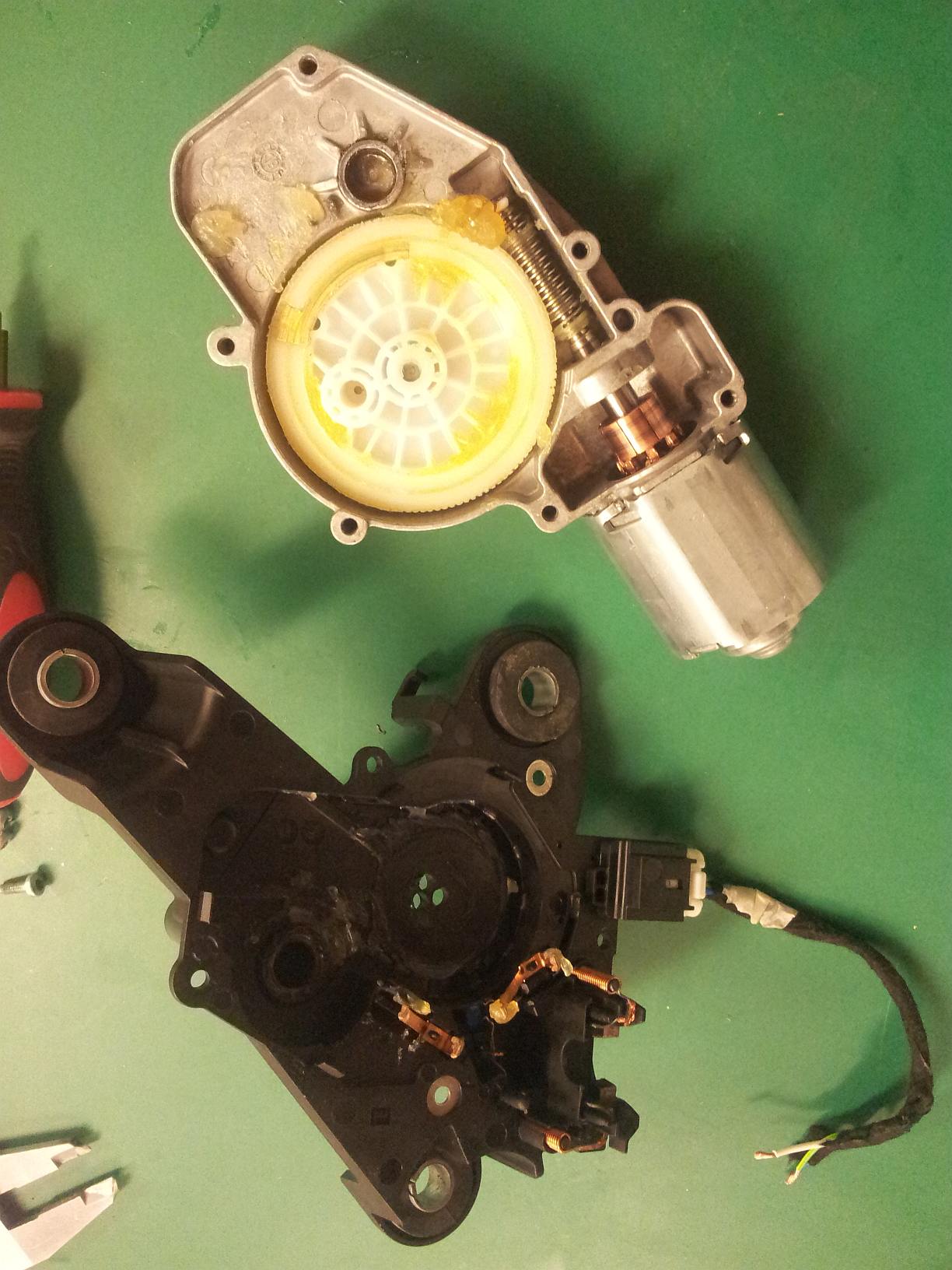 Atelier Extrudeuse Filament Plastique Moteur1.jpg Atelier Extrudeuse Filament Plastique Moteur1.jpg