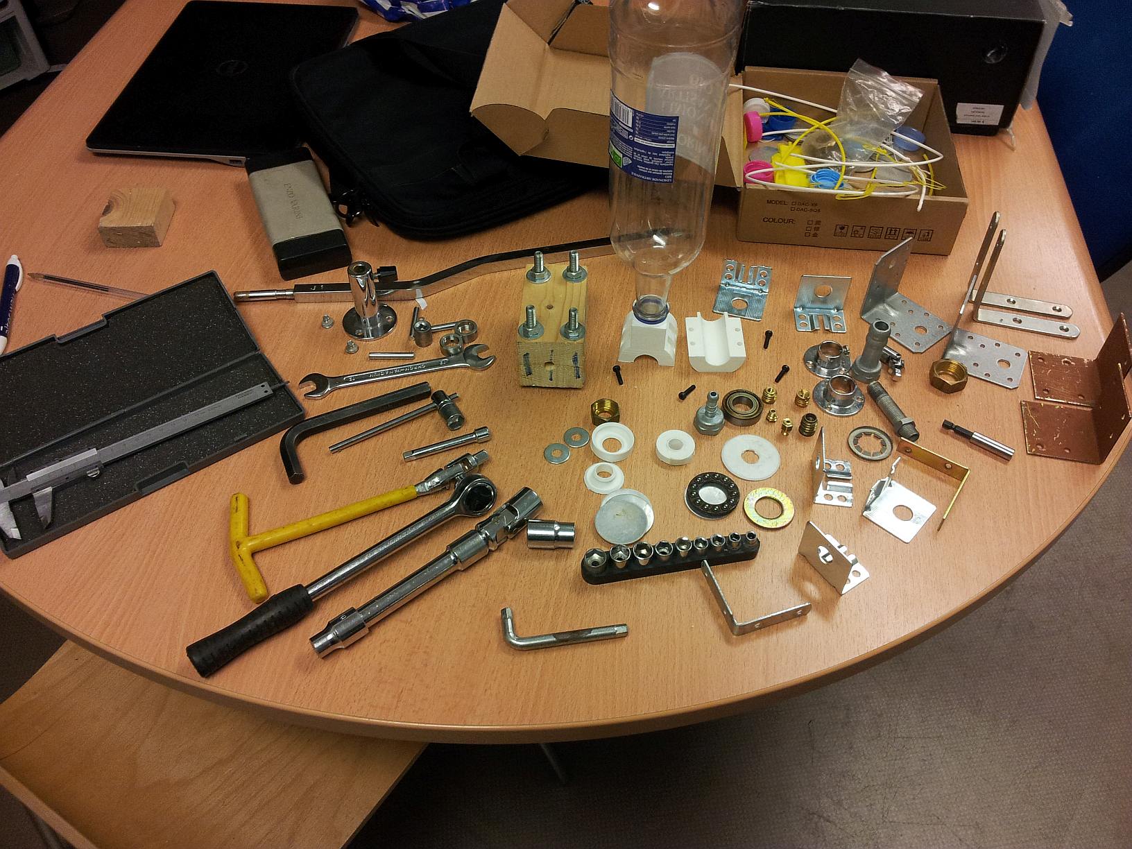 Atelier Extrudeuse Filament Plastique Step1.jpg Atelier Extrudeuse Filament Plastique Step1.jpg