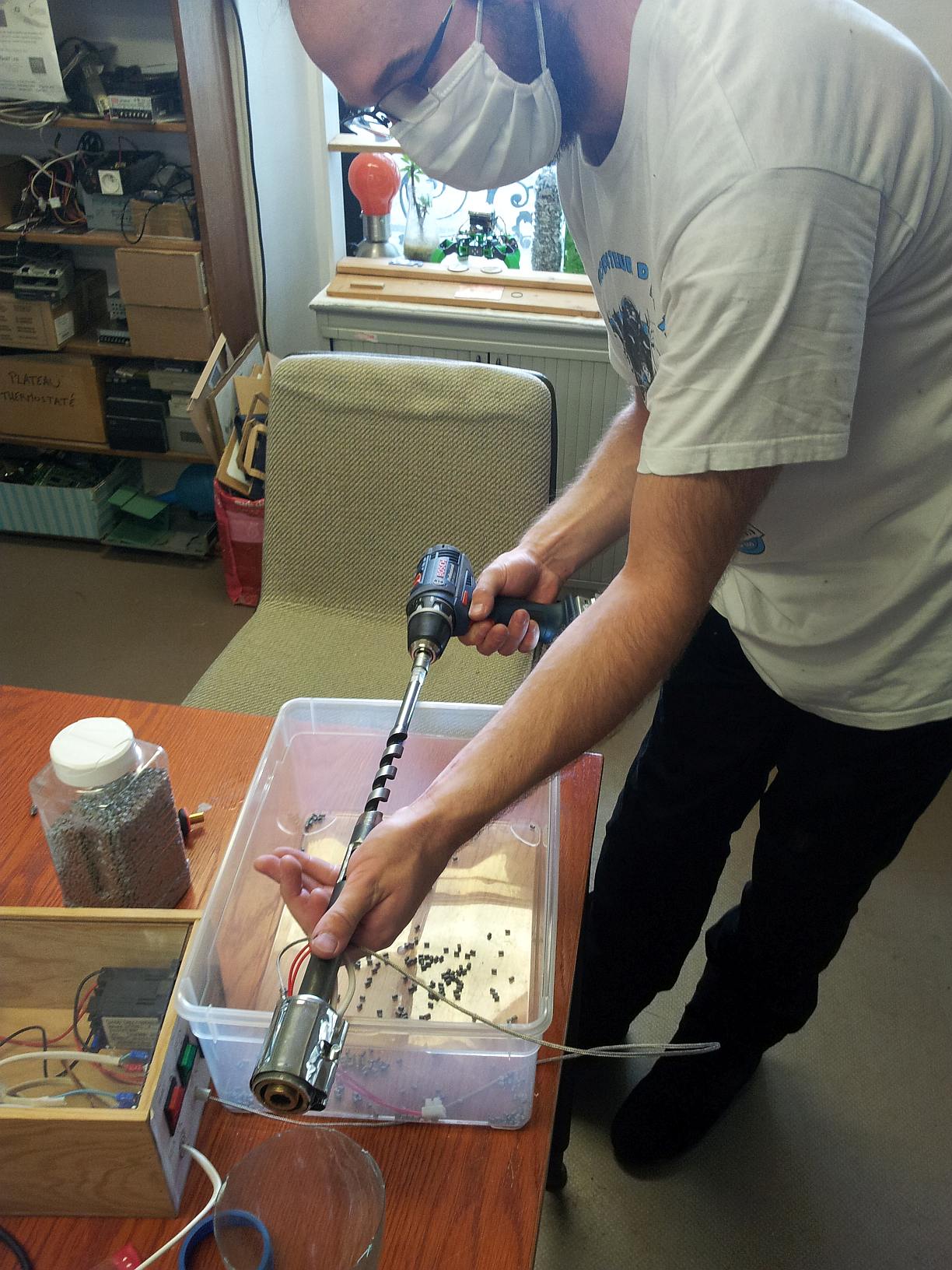 Atelier Extrudeuse Filament Plastique TransportSalon.jpg Atelier Extrudeuse Filament Plastique TransportSalon.jpg