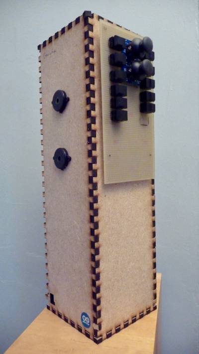 Contr leur midi ergonomique profilprototype2.jpg Contr leur midi ergonomique profilprototype2.jpg
