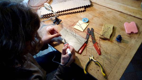 Contr leur midi ergonomique workinprogress.jpg Contr leur midi ergonomique workinprogress.jpg