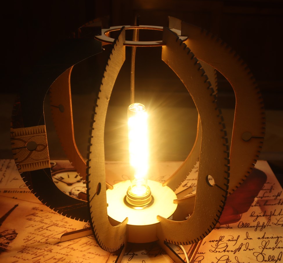 Lampe à poser rustique Lampe 3.jpg Lampe à poser rustique Lampe 3.jpg