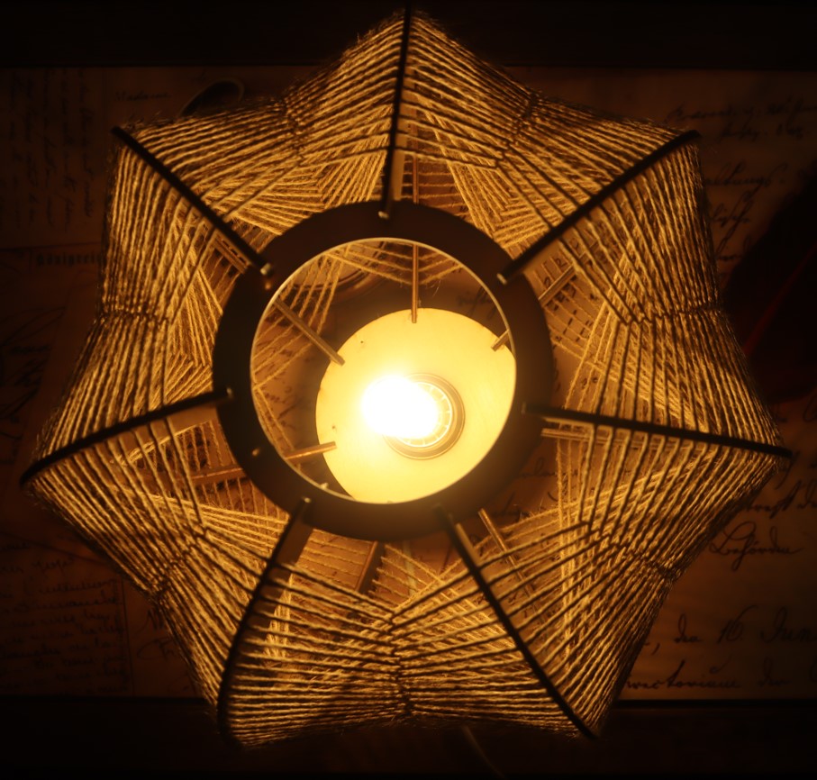 Lampe à poser rustique Lampe 4.jpg Lampe à poser rustique Lampe 4.jpg