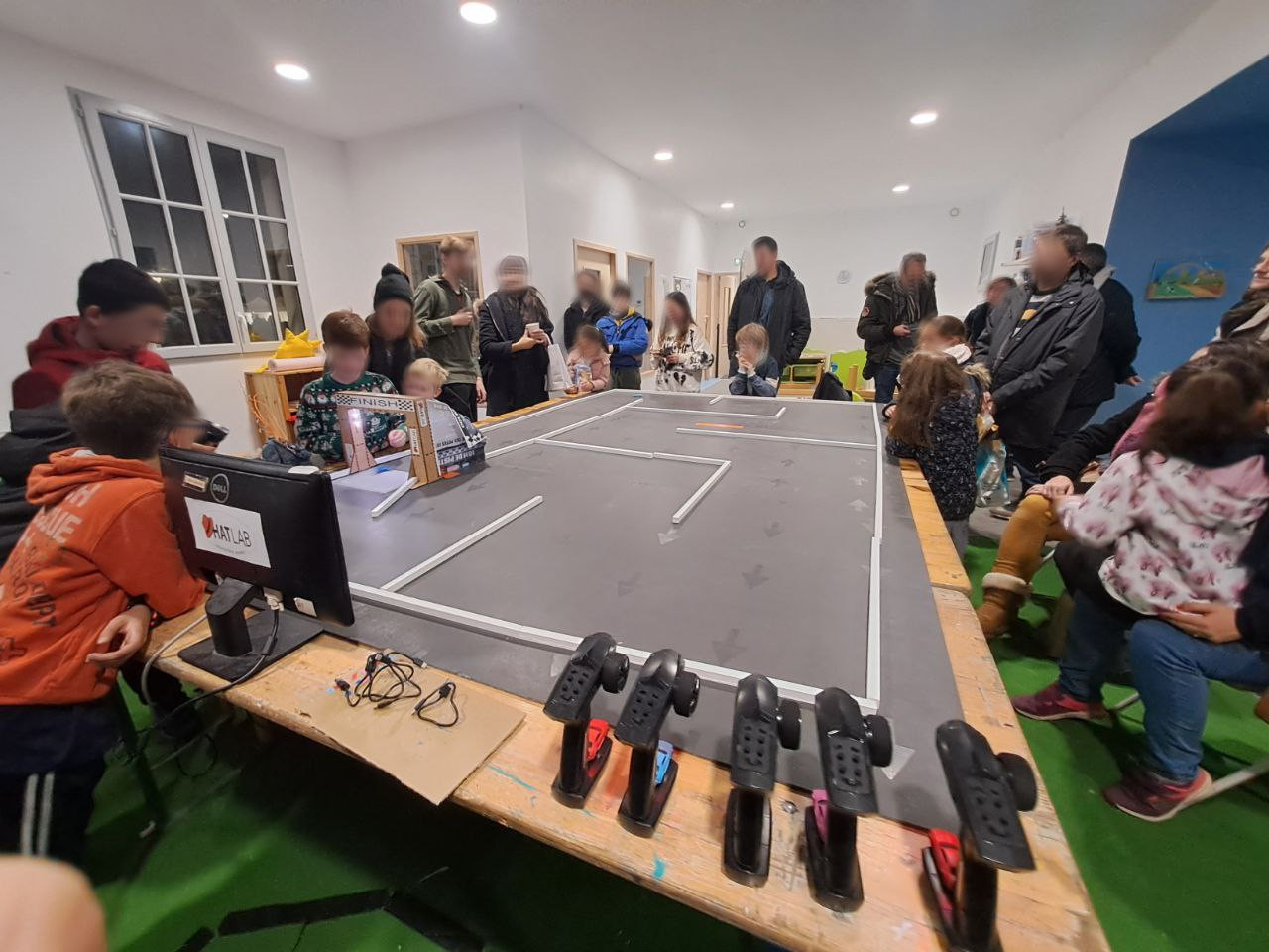 Portique de course de voitures RC rc-event.jpeg Portique de course de voitures RC rc-event.jpeg