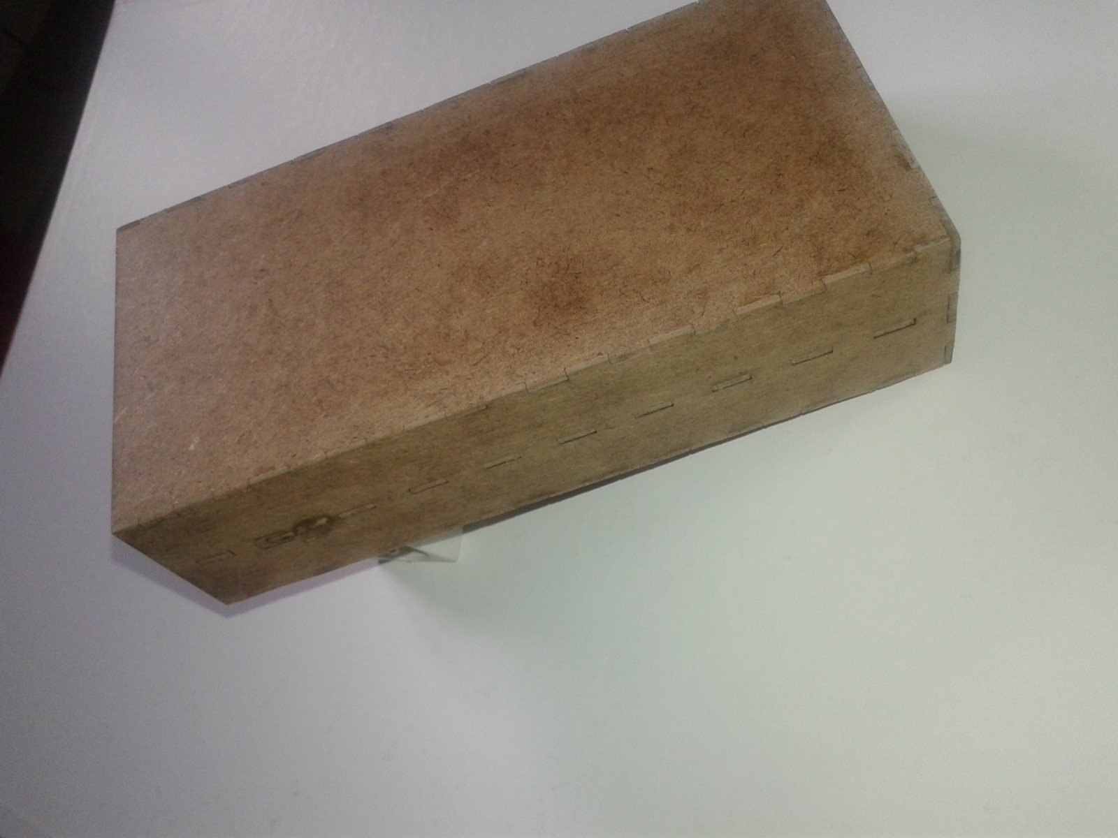 Rangement de fiches avec couvercle pivotant 20190323 145143.jpg Rangement de fiches avec couvercle pivotant 20190323 145143.jpg