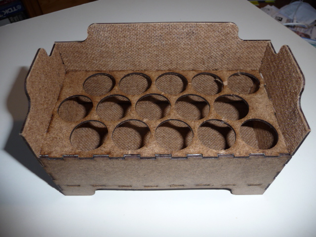 Rangement empilable pour flacons P1240171.JPG Rangement empilable pour flacons P1240171.JPG