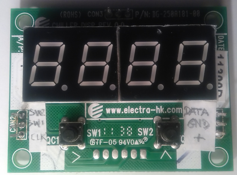 Recup ration d un afficheur LED d calage pins.jpg Recup ration d un afficheur LED d calage pins.jpg