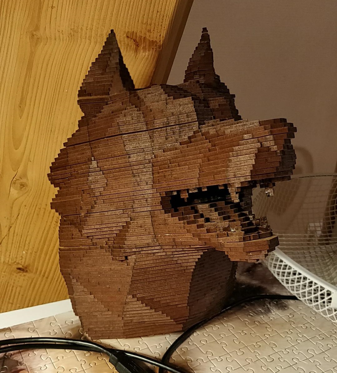 Tête de loup en bois Tête de loup en bois